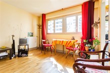 Vacation rental in Paris 15th arrondissement, long-term stays in 2-room turn-key apartment with plenty of privacy in calm area