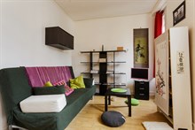 Monthly studio apartment rental for 2 guests in 18th arrondissement of Paris, rue Doudeauville
