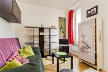 Modern flat rental for 2 guests rue Doudeauville Paris 18th
