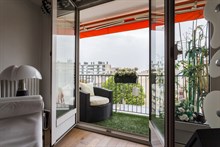 Private accommodation for 2 with terrace in 20th arrondissement of Paris, near La Villette