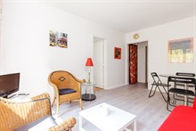 Authentic Parisian 1 bedroom apartment for business stays in Paris 6th in Saint-Placide, monthly stays