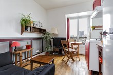 Furnished monthly apartment rental for 3 guests Père Lachaise, Gambetta, Paris 20th