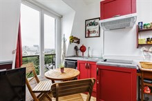 Charming 3-person apartment for rent, short-term near city attractions in Paris XX
