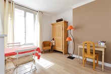 Weekly flat rental two to four, furnished, Commerce quarter, metro Motte-Picquet-Grenelle, Paris 15th