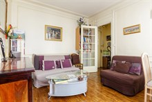 Location meublée mensuelle d'un appartement de 2 pièces pour 2 ou 4 personnes à Daumesnil Paris 12ème