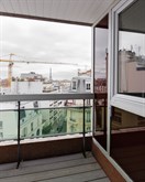 Location meublée temporaire d'un studio confortable pour 2 avec terrasse et vue Tour Eiffel à Montparnasse, Paris 15ème arrondissement