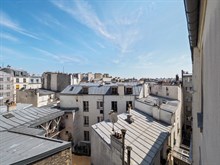 F3 meublé moderne et refait à neuf avec 2 chambres doubles à Montmartre Abbesses Paris 18ème arrondissement
