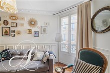 A louer en bail annuel appartement de 2 pièces confortable à Porte de Versailles Paris 15ème arrondissement