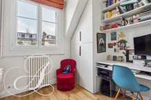 A louer à la semaine appartement meublé de luxe avec terrasse à Trocadéro Passy Paris 16eme