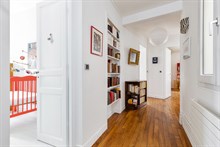 Elegante appartamento di 3 stanze arredate ideale per 4 persone, in zona Daumesnil, 12° distretto di Parigi.