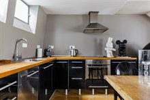 Rent a furnished apartment for 4 in Paris IV