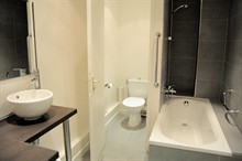 Seasonal rental apartment for 2-4 guests 400 sq ft Paris