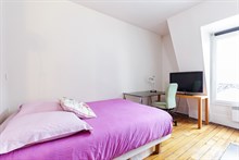 Large, furnished apartment for 2 available for weekly rental at At Reuilly Diderot near Bercy Village, Paris 12th