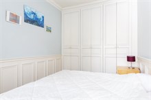 short term rental apartment 2 bedroom for 5 guests boulevard du Montparnasse Paris 14th district