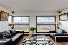 Weekly flat rental for two, furnished, w View of Eiffel Tower on rue Javel in Beaugrenelle quarter, Paris 15th