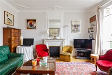 Short term luxury apartment rental for 4/6 w balcony, 3 rooms, Paris 15th