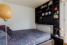 charming studio apartment rental for 4 guests Eiffel Tower view Bir Hakeim Paris XV