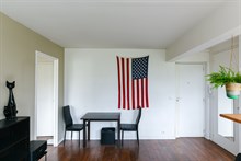 Short term flat rental for 2 near rue Passy Paris 16th with balcony and elevator