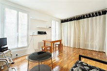 Nice flat for 2 people in Paris 17th