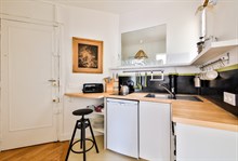 Furnished short-term rental recently refurbished one bedroom for two with balcony in Montmartre Paris, eigteenth district