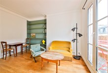 Furnished short-term rental recently refurbished one bedroom for two with balcony in Montmartre Paris, eigteenth district