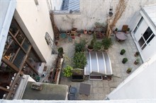 furnished studio apartment for 4 in the latin quarter of paris