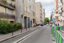 Flat in Paris 11th arrondissement, rent by week or month, sleeps 2, terrace
