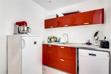 Furnished duplex apartment rental, 3 bedrooms, modern, short term availability in Puteaux