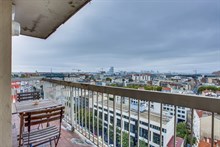 Luxury apartment for 4 to 6 guests great for business stays or short term getaways, panoramic city view for 6 guests at Saint Ouen, France