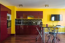 Monthly furnished rental two bedroom with terrace just around the corner from metro line 13 in Saint-Ouen