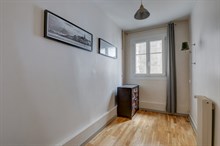 Short-term furnished rental in large 3-room apartment for 4, Rue Rocroy, Paris 10th