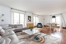 Authentic Parisian 2 bedroom apartment for business stays in Paris 16th near Trocadero, monthly stays