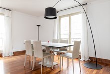 Fully furnished apartment with large kitchen and spacious bedroom in Paris 16th in Trocadero, monthly rental