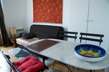 short term rental apartment furnished to sleep 4 near Voltaire rue Pétion Paris XI