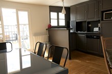 To rent furnished short term for 4 Filles du Calvaire Paris