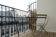 Short term furnished rental for 4 Filles du Calvaire Paris 3rd