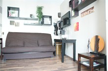 Short term rental for 2 center of 17th district passage Daunay Paris