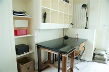 Authentic Parisian holiday for 4 in a duplex flat in the heart of Paris 1st, Weekly or monthly stays