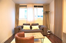 large F2 apartment to rent monthly avenue de versailles paris 16th district