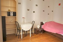 Lovely 23 m2 short-term studio rental for 2 at Daumesnil, Paris 12th