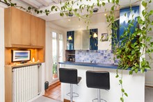 Holiday rental for 4 in a furnished 2-room apartment w/ balcony at rue de la Convention, Paris 15th