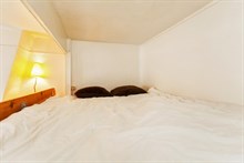 Perfect for 4, large studio available for short-term rental at Arts et Métiers, rue au Marie, Paris 3rd