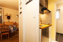 spacious rental apartment for 2 on avenue de Saint Ouen, paris 18