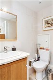 spacious studio rental sleeps 2 or 3 Saint Germain des Prés Paris VI