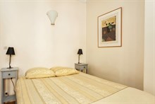 rent a furnished F2 for 2 monthly between bastille and nation, paris 11th district