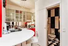 Vacation rental for 4 available for weekly or monthly stays, modern and fully furnished, Paris 14th