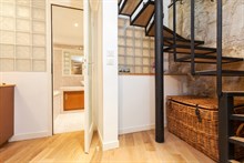 Short-term Paris vacation rental near Montmartre Paris 18th District, perfect for family or friends, sleeps 7 w/ 2 bedrooms