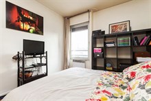 Romantic weekly vacation rental w/ balcony, turn-key w/ 3 rooms near Oberkampf, Republique Paris 10th