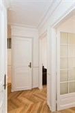 Turn-key 3-room apartment near Convention, Paris 15th, available for business stays by the week or month