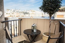 Spacious accommodation for 4 available for monthly or weekly stays, 3-room furnished apartment near Félix Faure Paris 15th